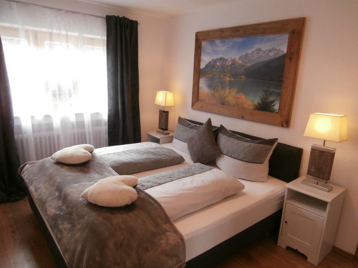 Ferienwohnung Anna Garmisch-Partenkirchen Zewnętrze zdjęcie